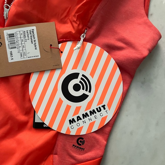 MAMMUT Eigerjoch IN Hybrid Vest--NWT - Picture 6 of 9